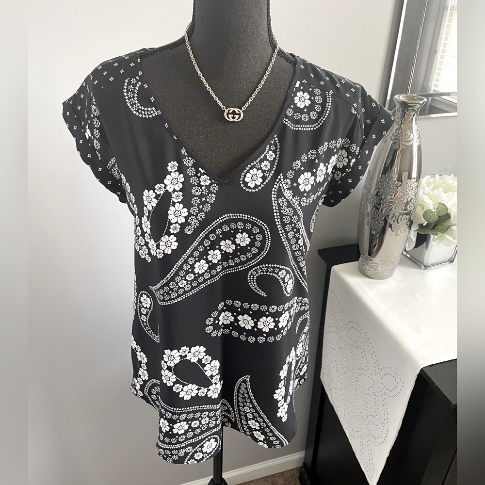 Express Paisley Top